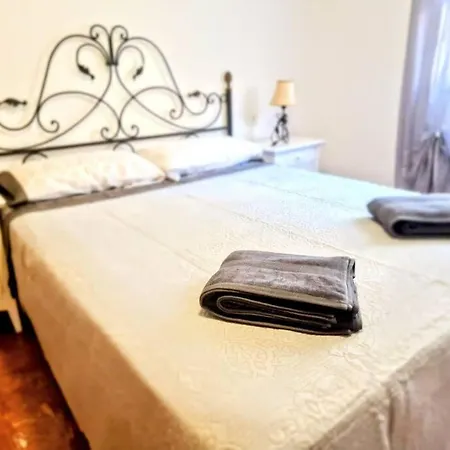 Di Grottole House Apartament *